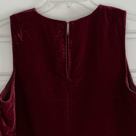 J. Crew Women's Size 4 Sleeveless Crushed
Velvet Red Holiday Top Peplum - Picture 6 of 12